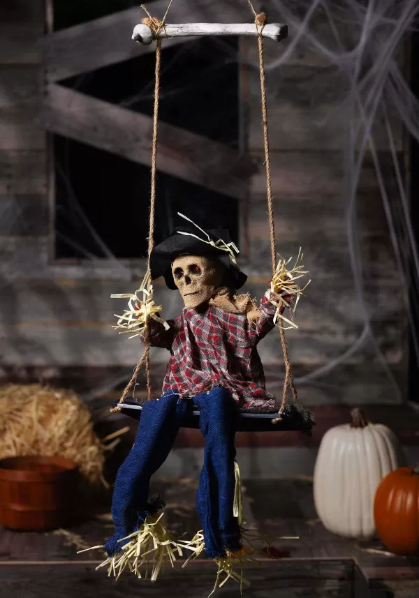 Best Outdoor Swinging Evil Scarecrow Decoration Animatronics